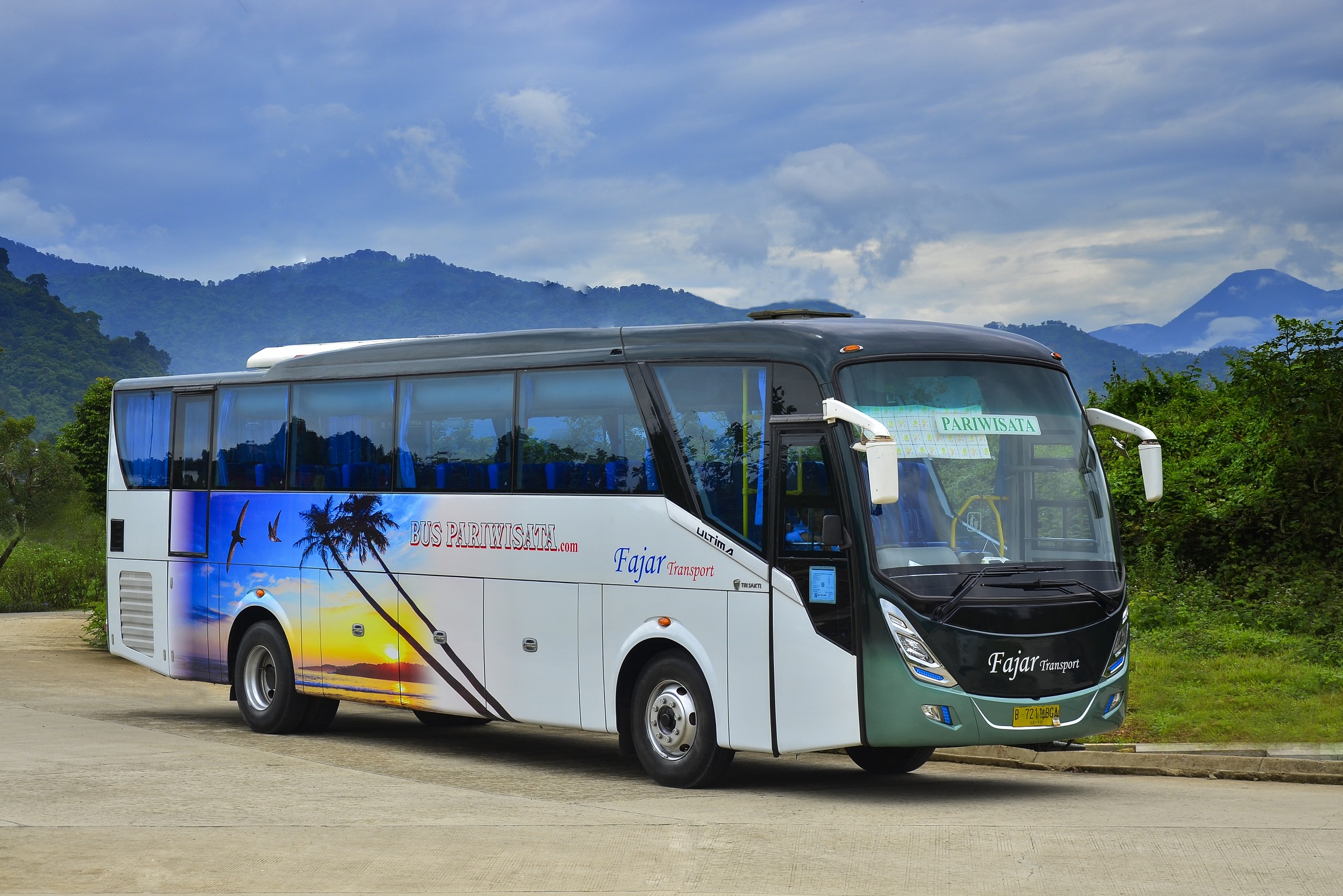 Bus Pariwisata